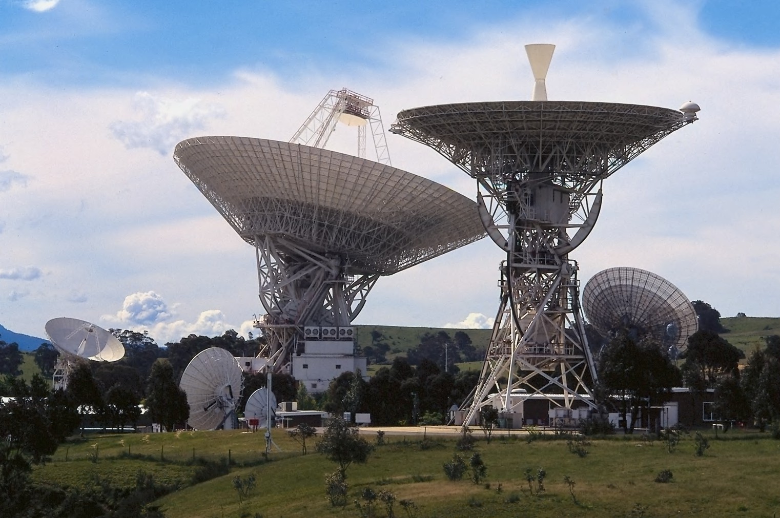 IDB antenna installation